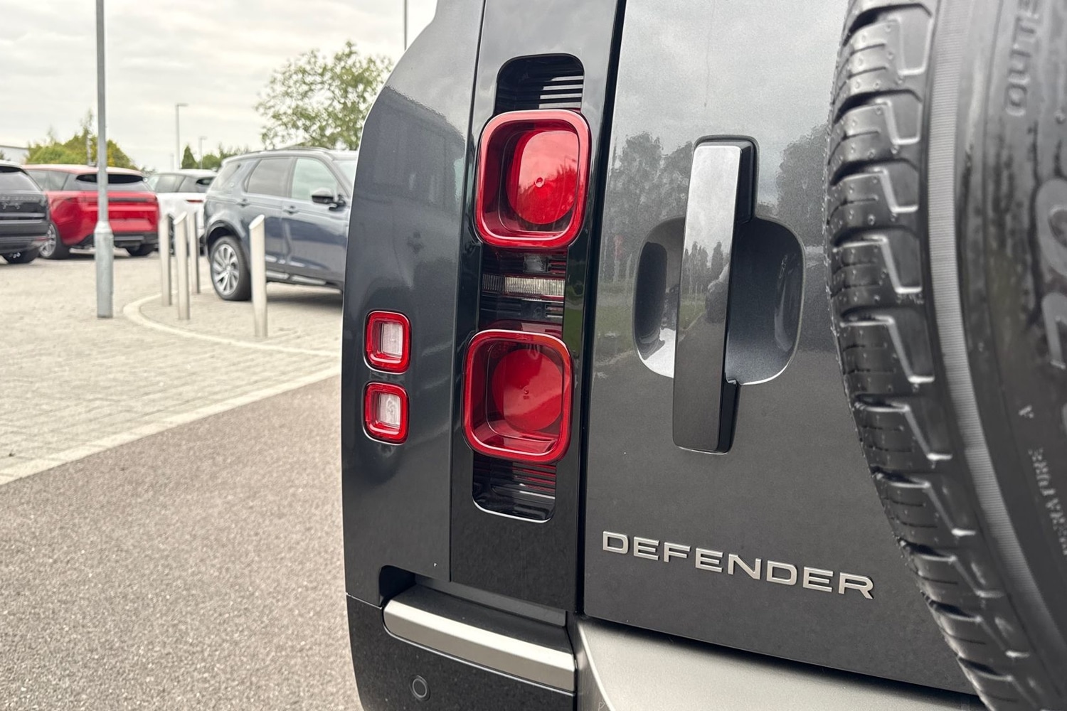 Used Land Rover Defender 110 2024 for sale - 76065153: Photo 26