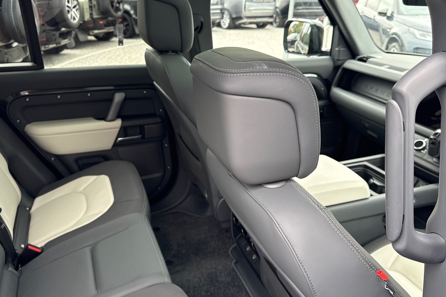 Used Land Rover Defender 110 2024 for sale - 76065153: Photo 48