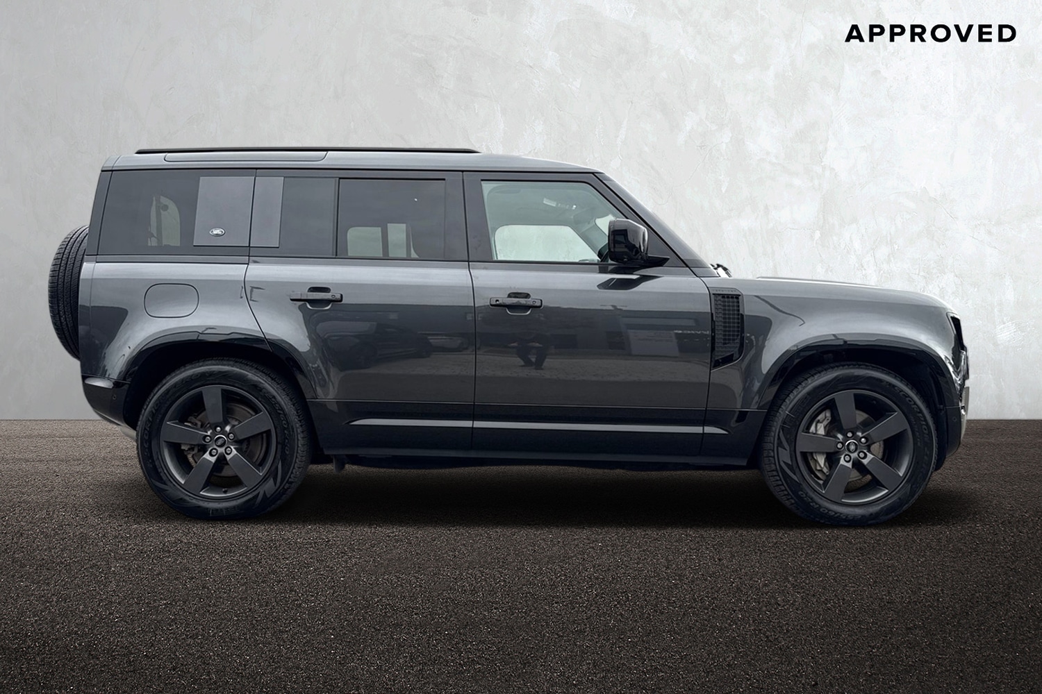 Used Land Rover Defender 110 2024 for sale - 76065153: Photo 6