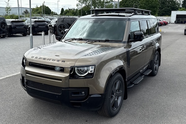 Used Land Rover Defender 130 2025 for sale - 74287305: Photo 21