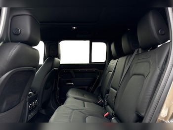 Used Land Rover Defender 130 2025 for sale - 74287305: Photo