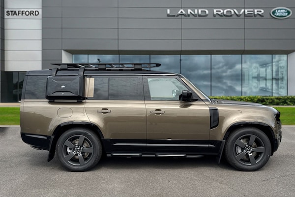 Used Land Rover Defender 130 2025 for sale - 74287305: Photo 5