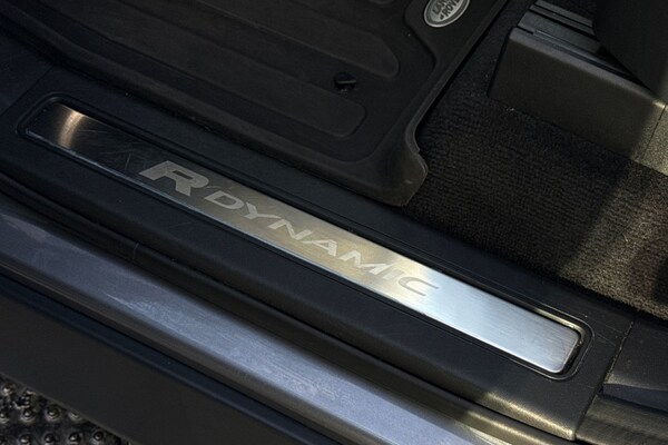Used Land Rover Discovery 2023 for sale - 76207028: Photo 31