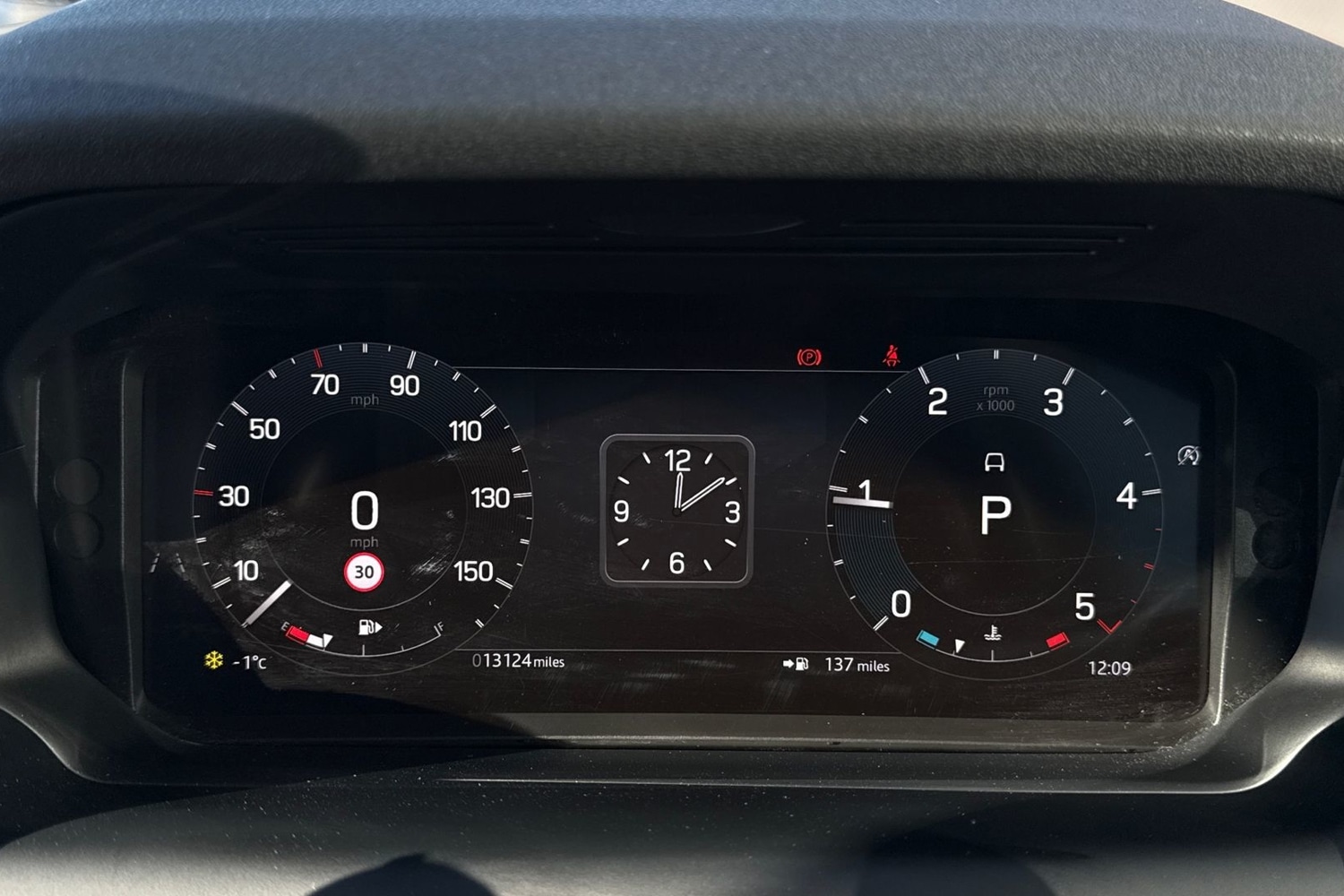 Used Land Rover Discovery Sport 2024 for sale - 76662265: Photo 17