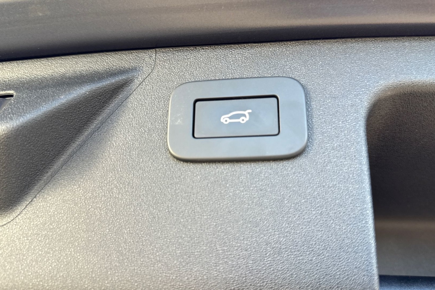 Used Land Rover Discovery Sport 2024 for sale - 76662265: Photo 31