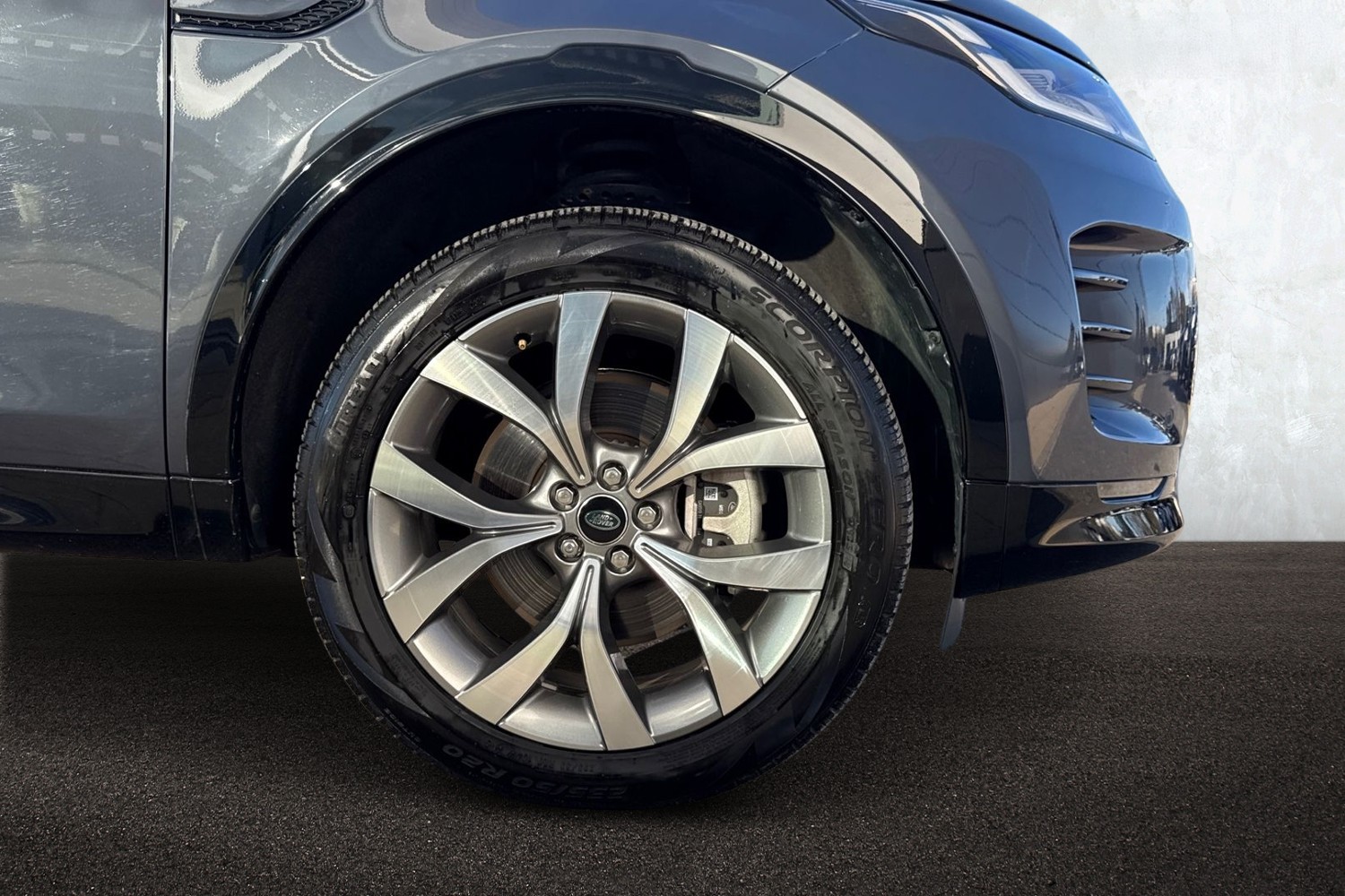 Used Land Rover Discovery Sport 2024 for sale - 76662265: Photo 9