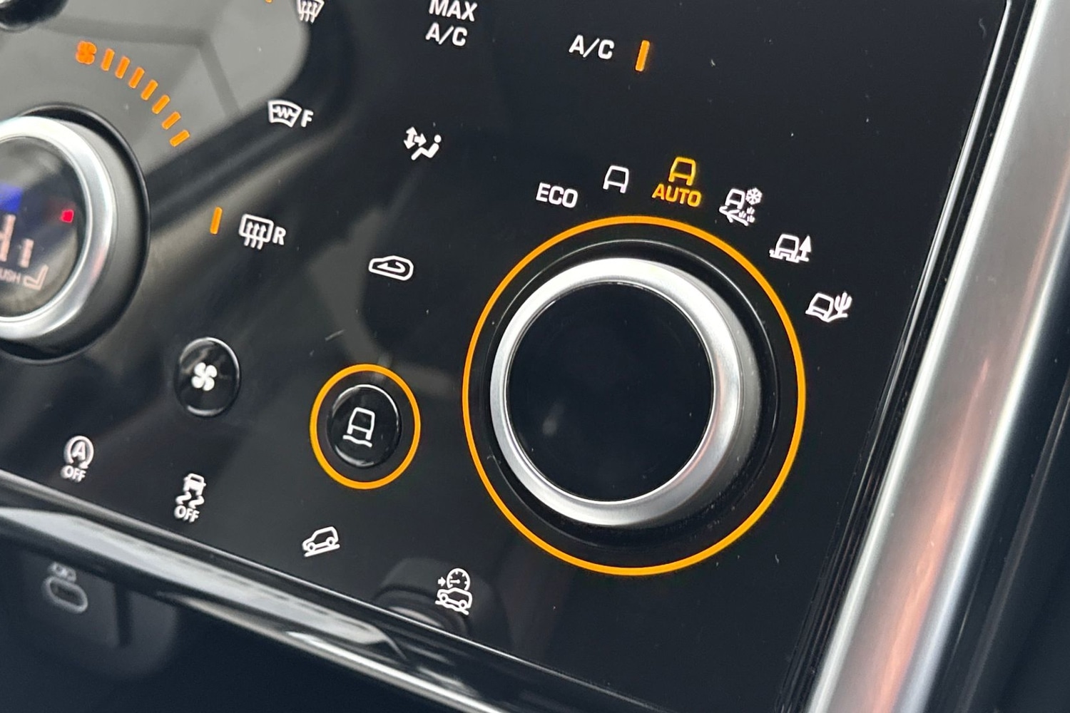 Used Land Rover Discovery Sport 2021 for sale - 76670332: Photo 39