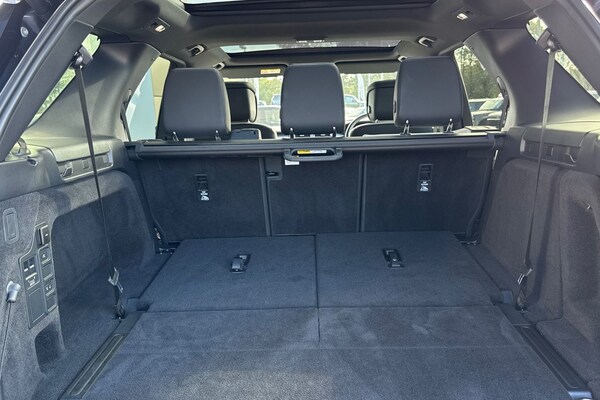Used Land Rover Discovery 2024 for sale - 76128507: Photo 11