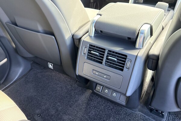 Used Land Rover Discovery 2024 for sale - 76128507: Photo 19