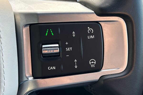 Used Land Rover Discovery 2024 for sale - 76128507: Photo 31