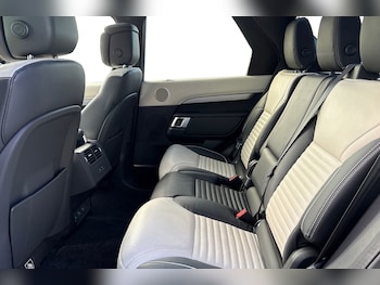 Used Land Rover Discovery 2024 for sale - 76128507: Photo 4