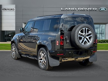Used Land Rover Defender 110 2025 for sale - 75524970: Photo