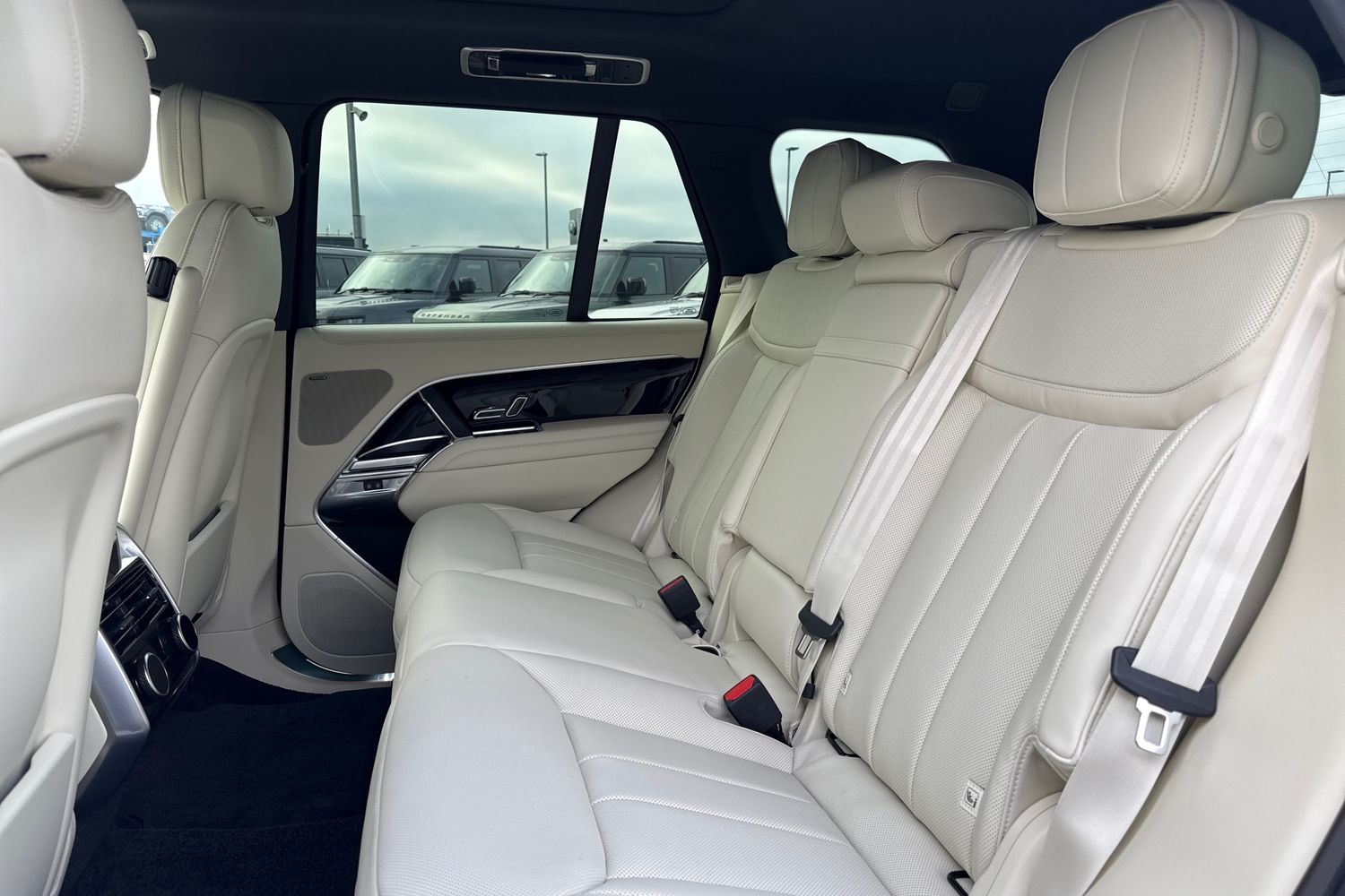 Used Land Rover Range Rover 2025 for sale - 76416642: Photo 13