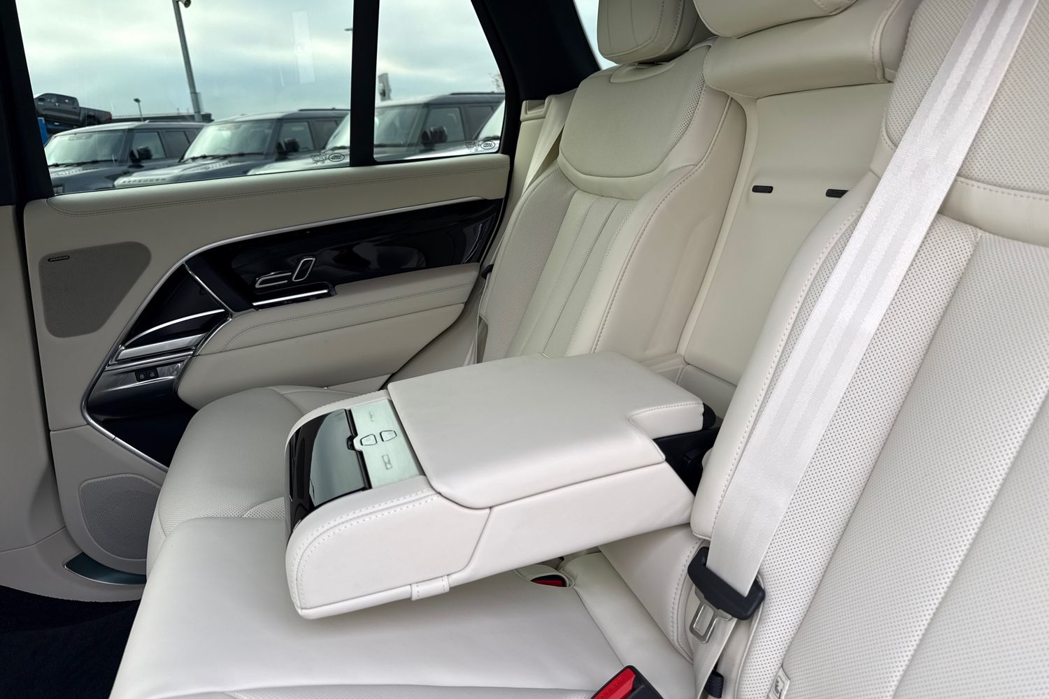 Used Land Rover Range Rover 2025 for sale - 76416642: Photo 26