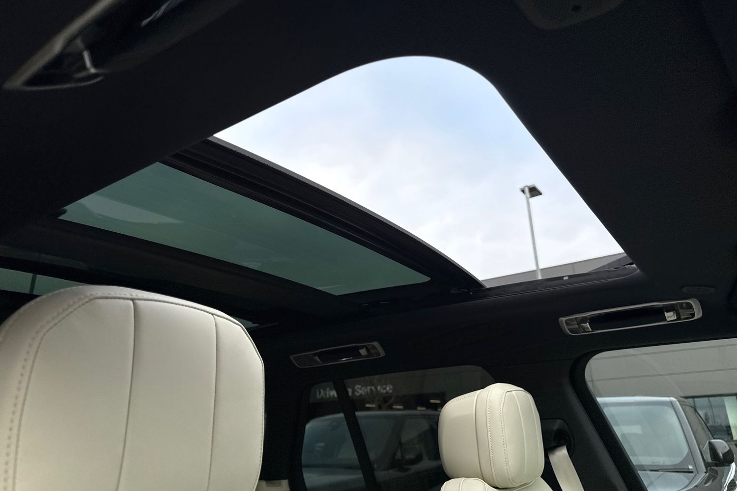 Used Land Rover Range Rover 2025 for sale - 76416642: Photo 31