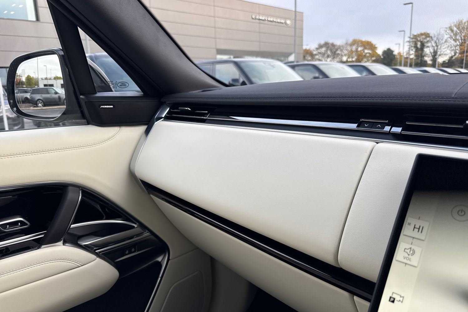 Used Land Rover Range Rover 2025 for sale - 76416642: Photo 56