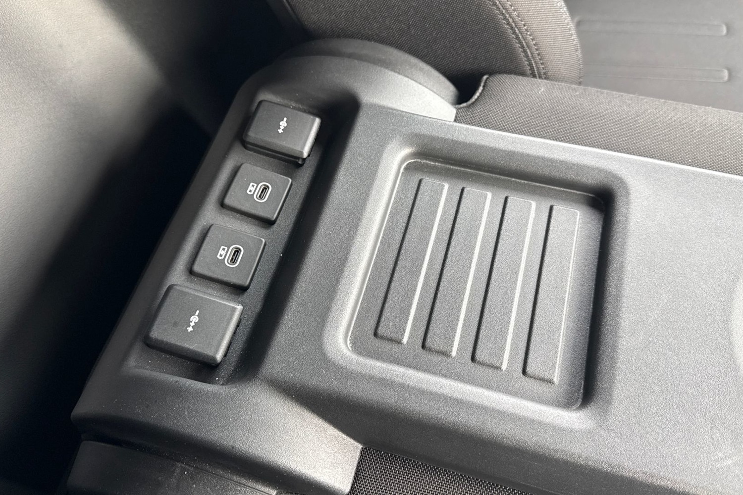 Used Land Rover Defender 2021 for sale - 77199394: Photo 18