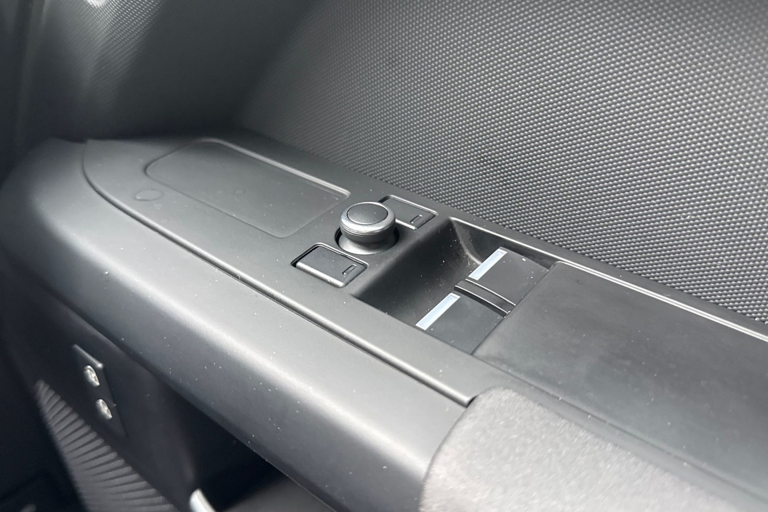 Used Land Rover Defender 2021 for sale - 77199394: Photo 25