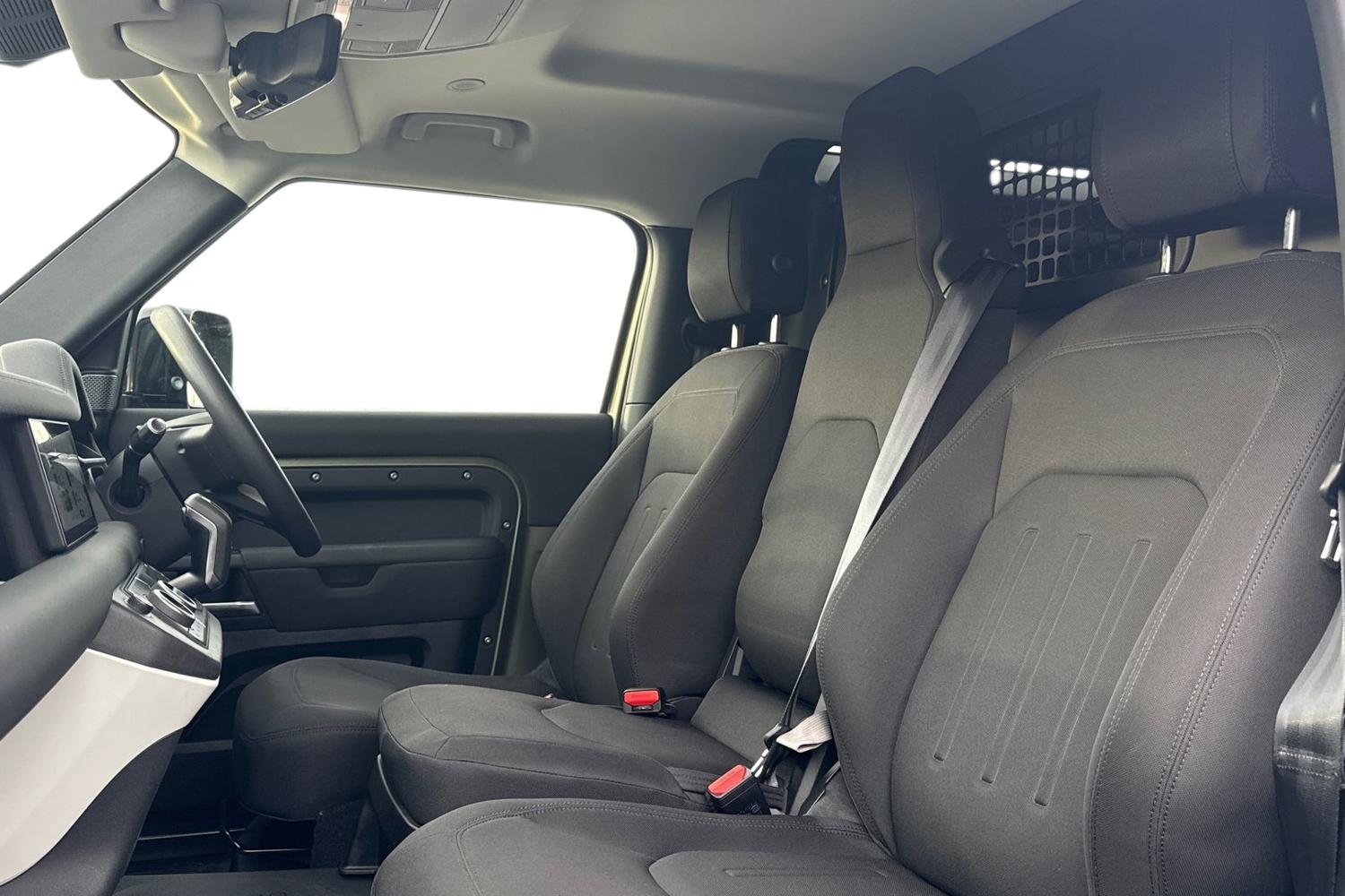 Used Land Rover Defender 2021 for sale - 77199394: Photo 4