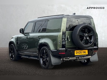 Used Land Rover Defender 110 2026 for sale - 77996387: Photo