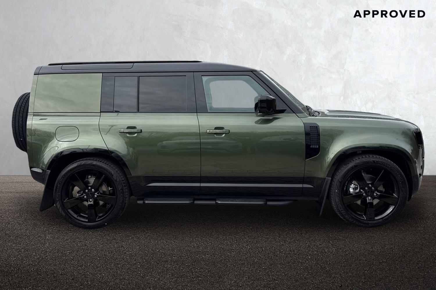 Used Land Rover Defender 110 2026 for sale - 77996387: Photo 5