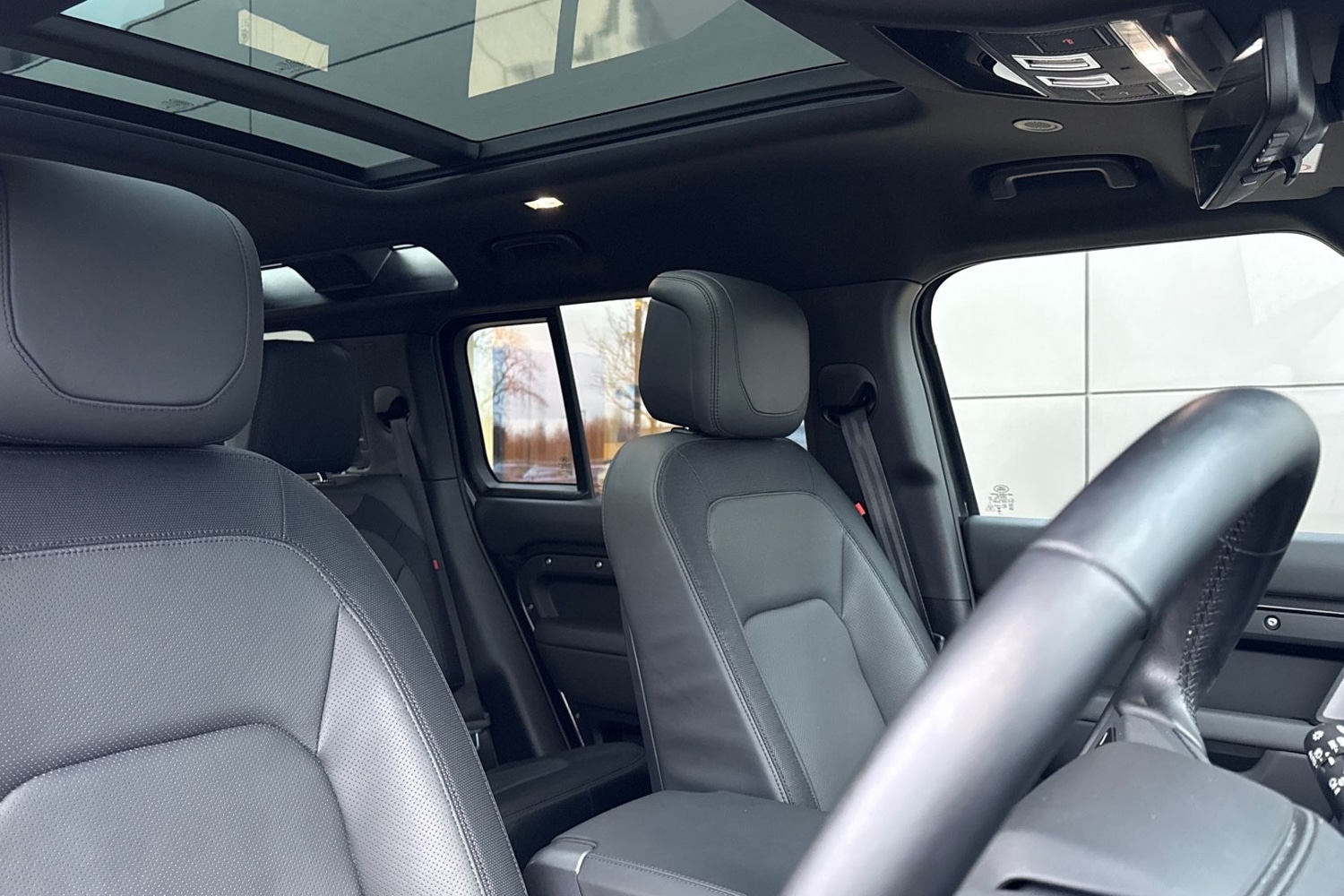 Used Land Rover Defender 110 2024 for sale - 77080040: Photo 22