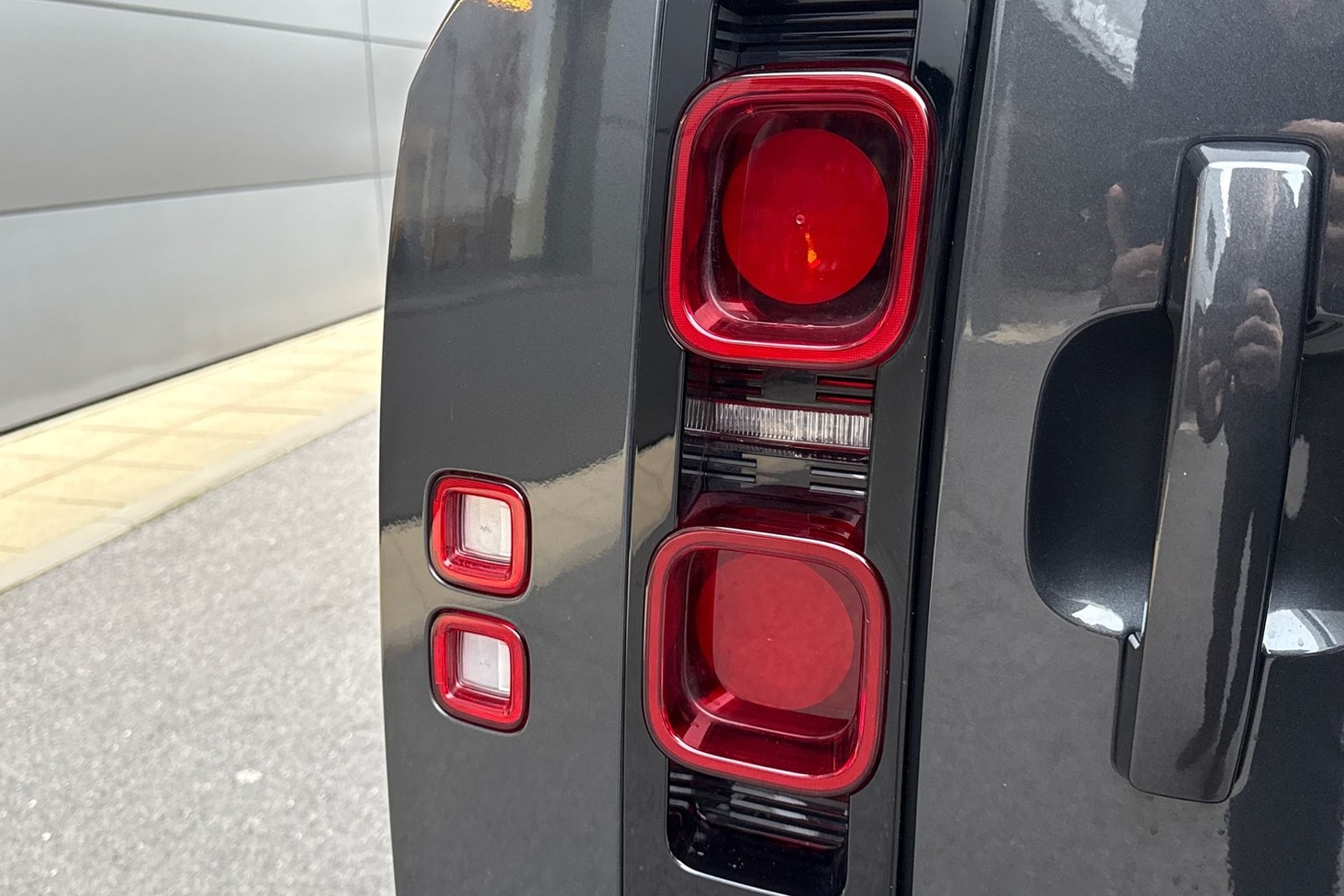 Used Land Rover Defender 110 2024 for sale - 77080040: Photo 27