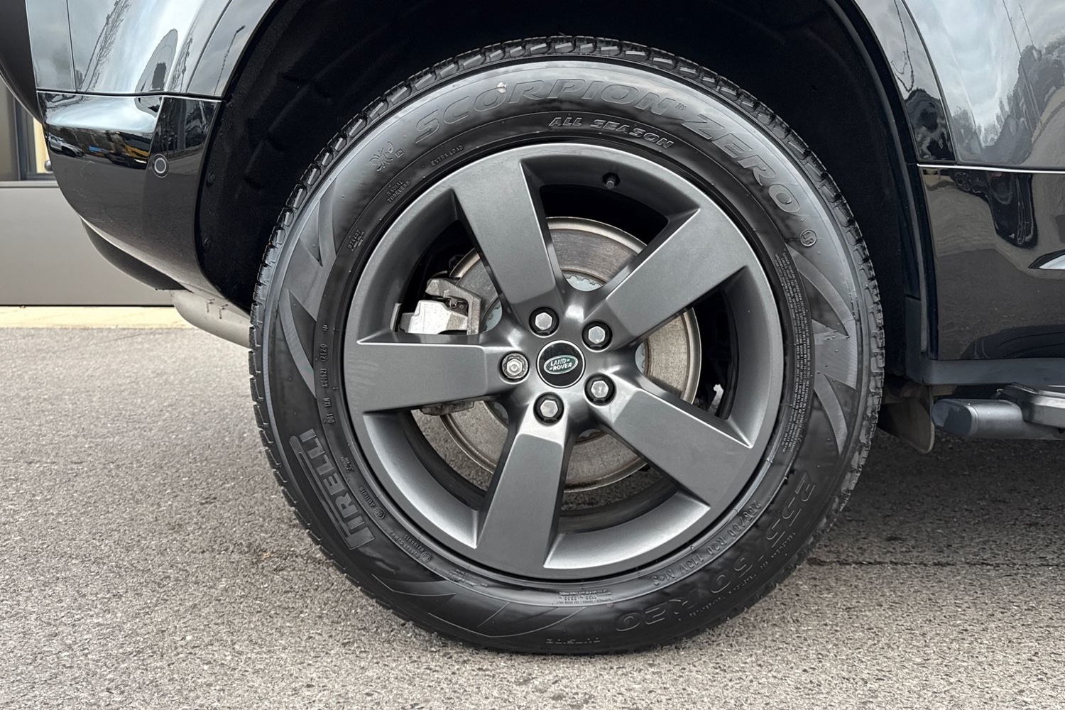 Used Land Rover Defender 110 2024 for sale - 77080040: Photo 34