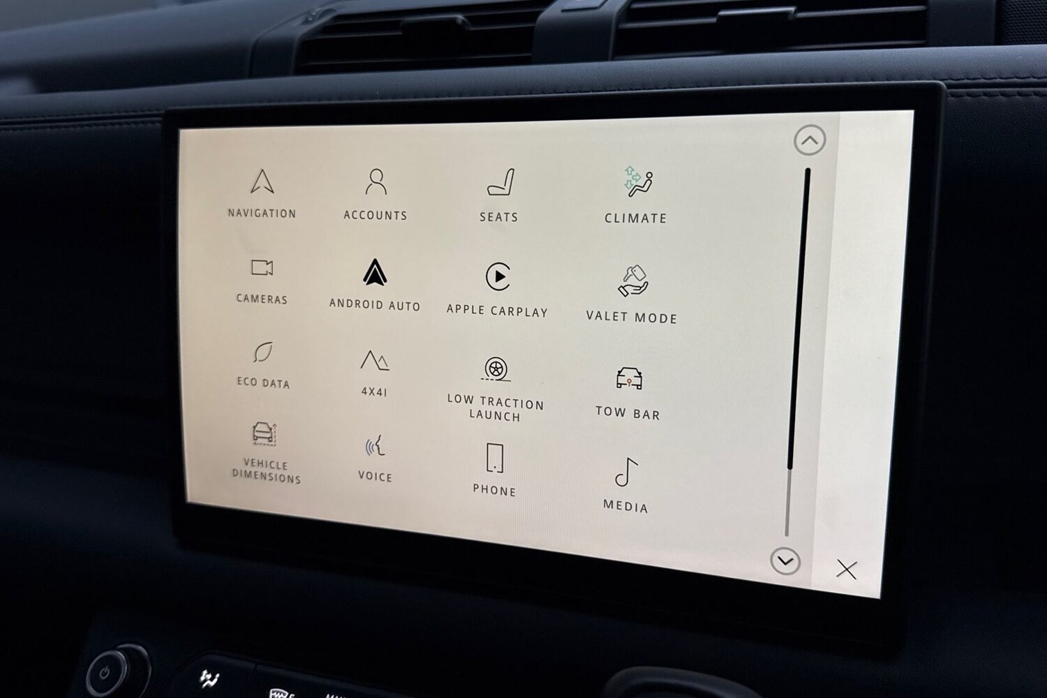 Used Land Rover Defender 110 2024 for sale - 77080040: Photo 46