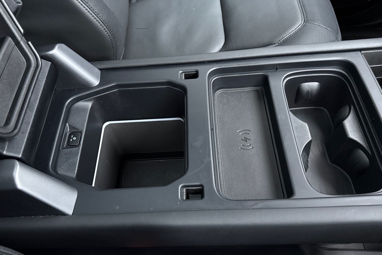 Used Land Rover Defender 110 2024 for sale - 77080040: Photo 49