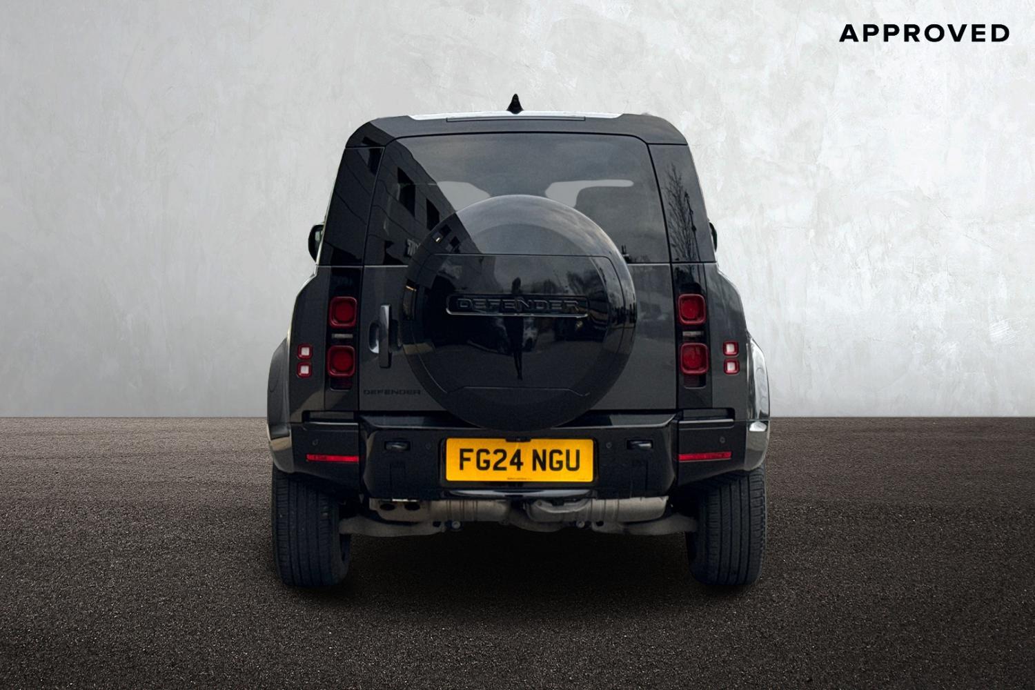 Used Land Rover Defender 110 2024 for sale - 77080040: Photo 7