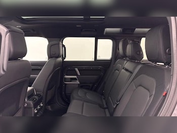 Used Land Rover Defender 110 2024 for sale - 78668753: Photo