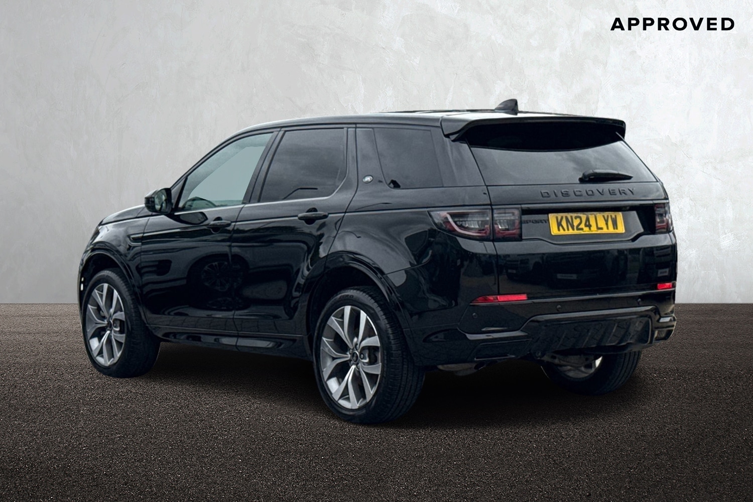 Used Land Rover Discovery Sport 2024 for sale - 76065138: Photo 2