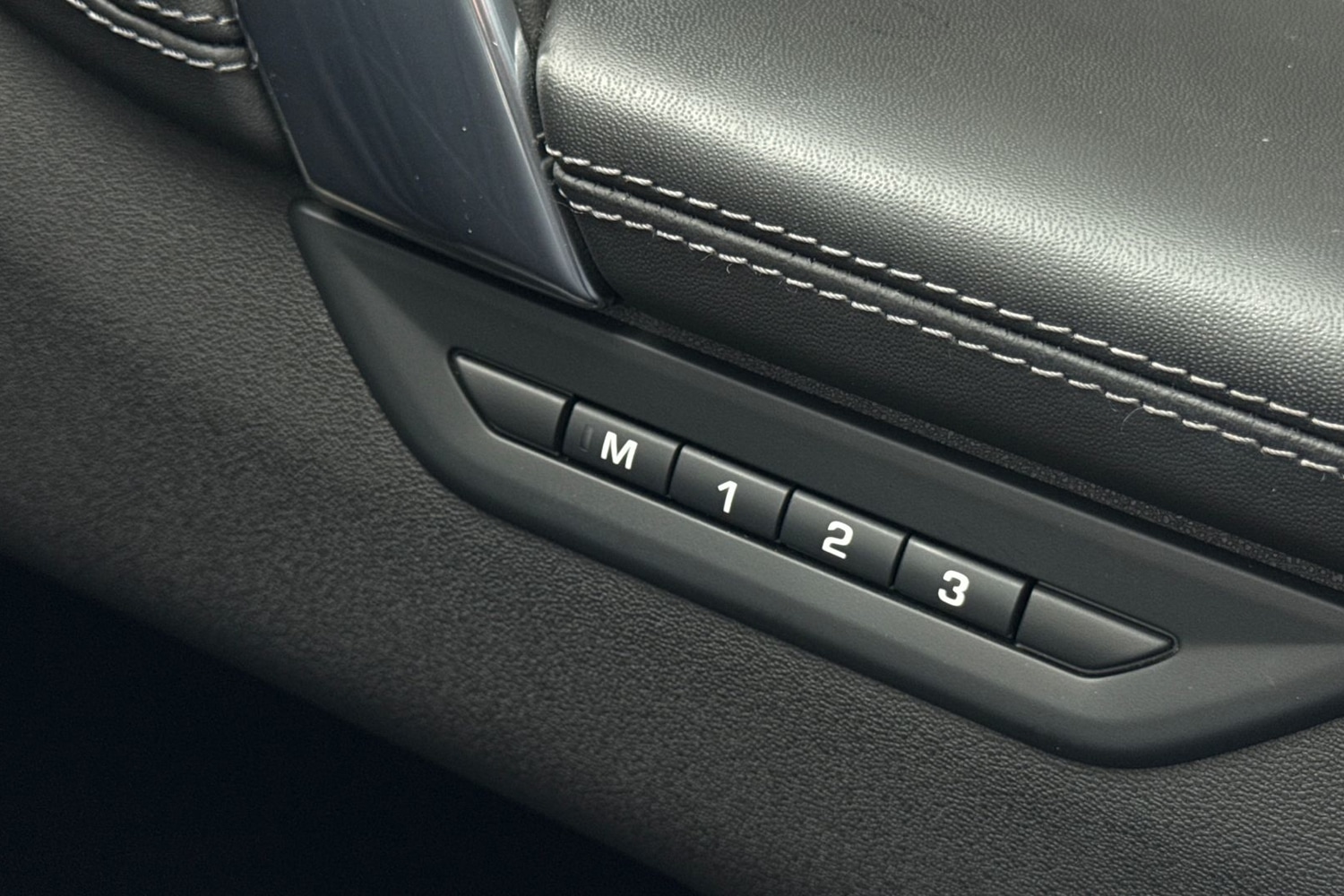 Used Land Rover Discovery Sport 2024 for sale - 76065138: Photo 25