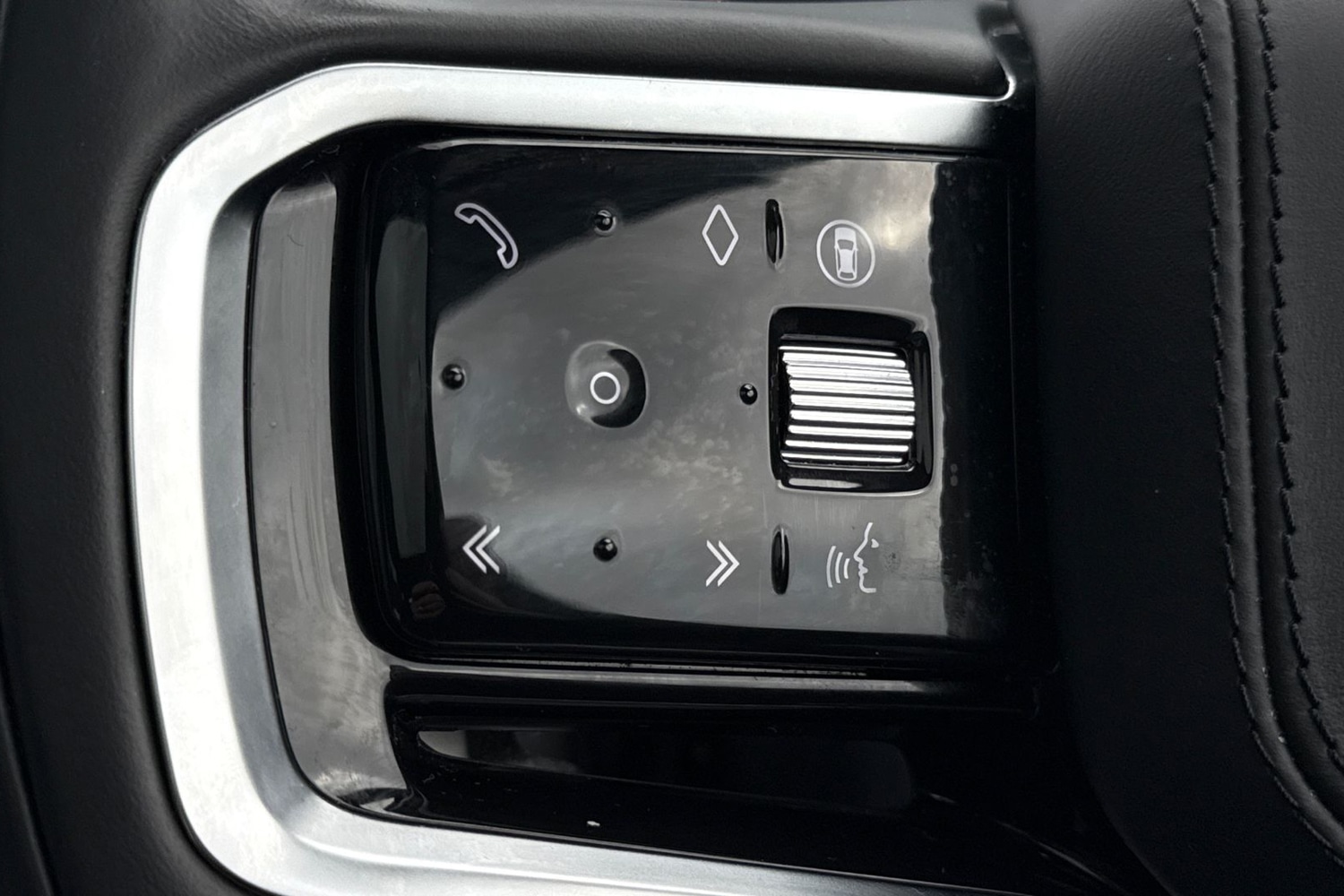 Used Land Rover Discovery Sport 2024 for sale - 76065138: Photo 29
