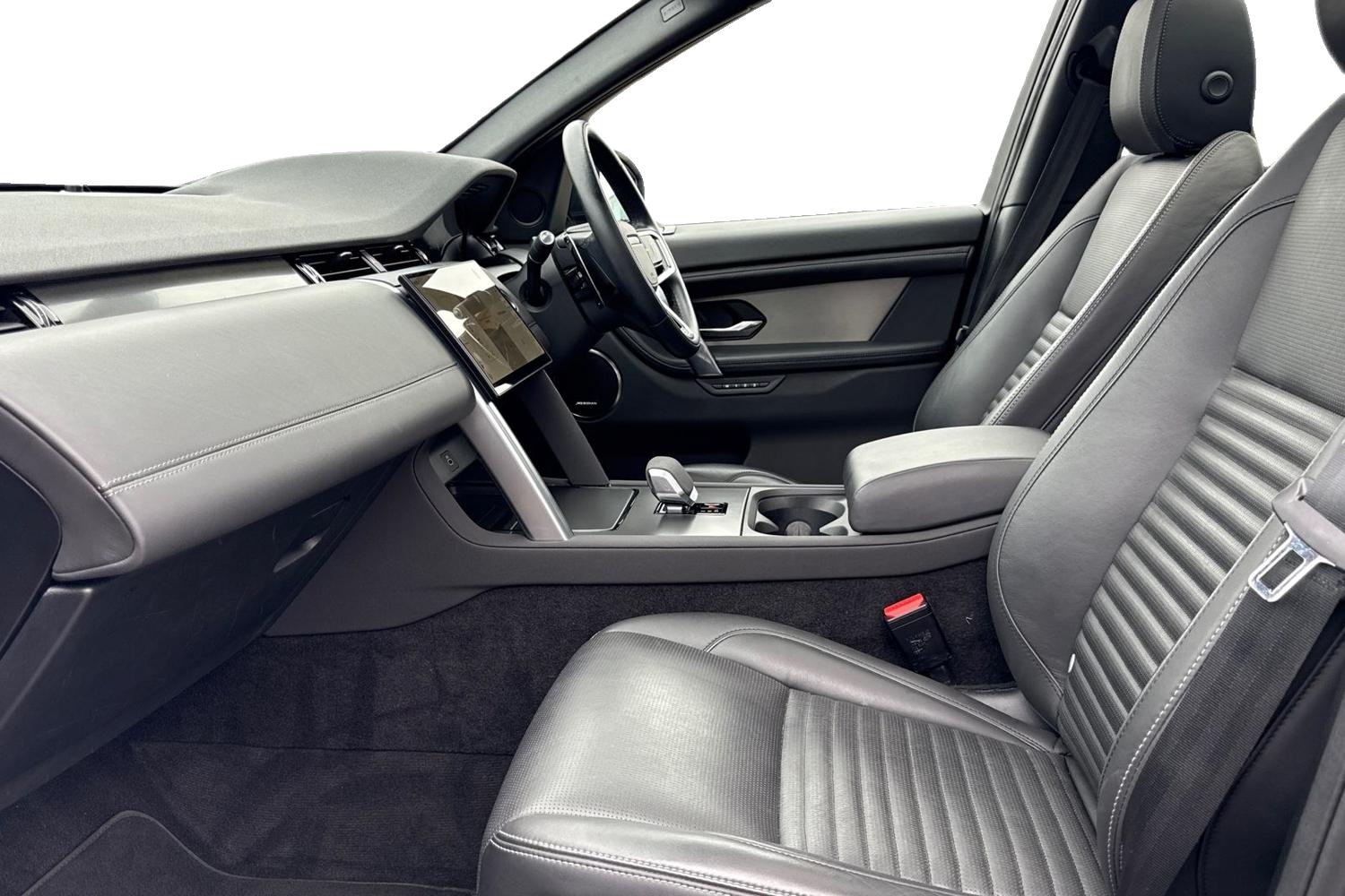 Used Land Rover Discovery Sport 2024 for sale - 76065138: Photo 3