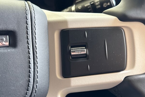 Used Land Rover Defender 90 2025 for sale - 74764146: Photo 18