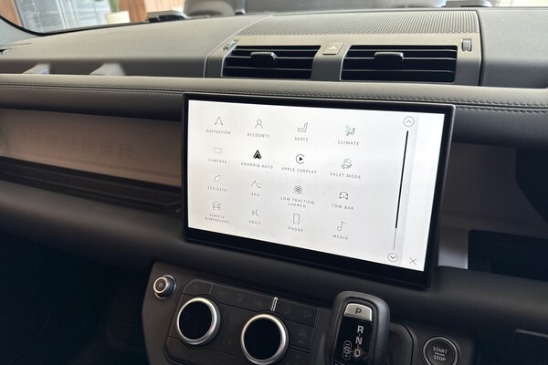 Used Land Rover Defender 90 2025 for sale - 74764146: Photo 21