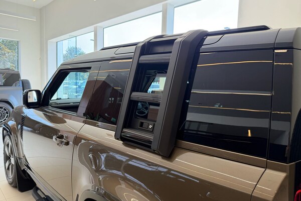 Used Land Rover Defender 90 2025 for sale - 74764146: Photo 29
