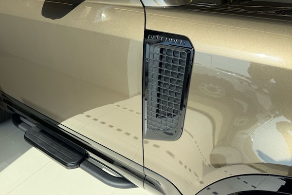 Used Land Rover Defender 90 2025 for sale - 74764146: Photo 34