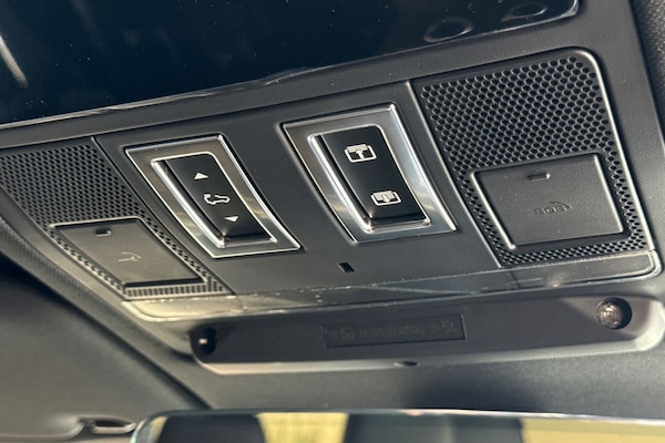Used Land Rover Defender 90 2025 for sale - 74764146: Photo 35