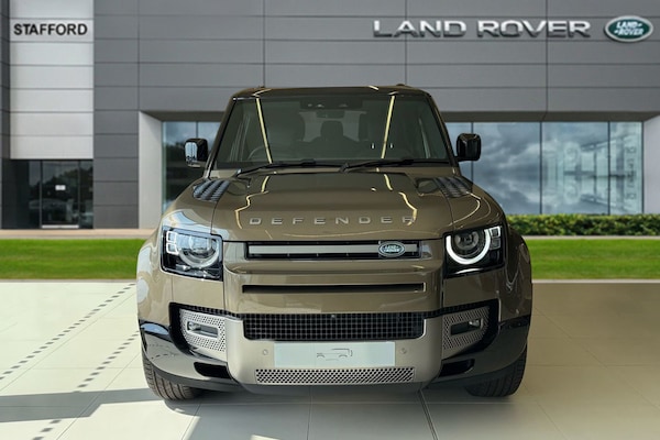 Used Land Rover Defender 90 2025 for sale - 74764146: Photo 7