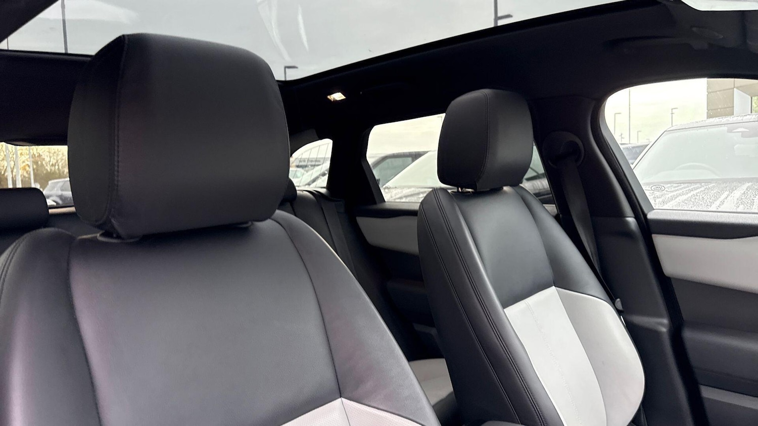 Used Land Rover Range Rover Velar 2024 for sale - 77494039: Photo 22