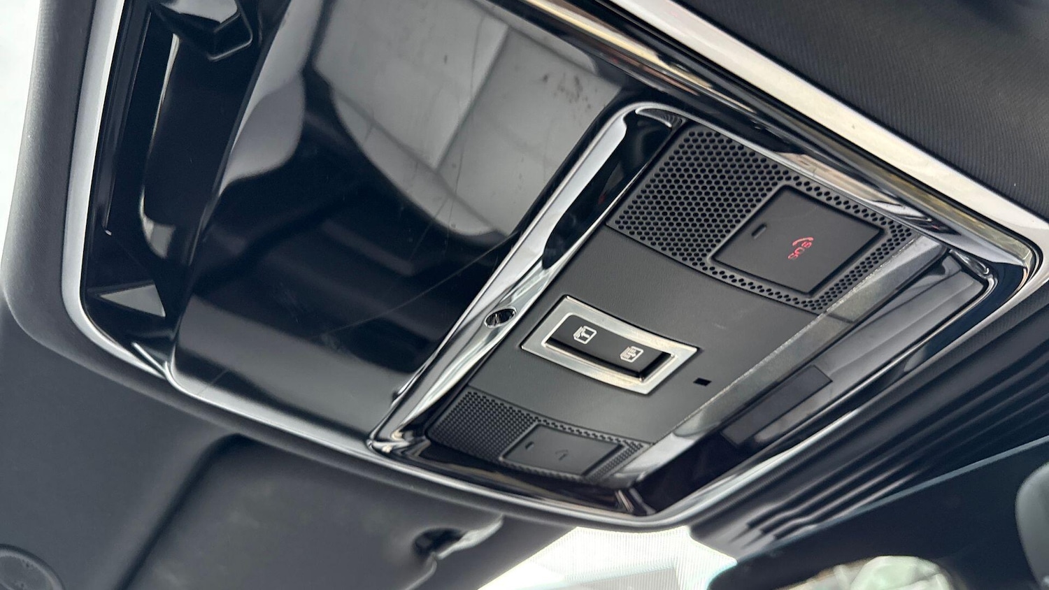 Used Land Rover Range Rover Velar 2024 for sale - 77494039: Photo 24