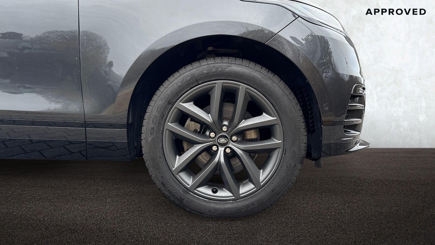 Used Land Rover Range Rover Velar 2024 for sale - 77494039: Photo 9