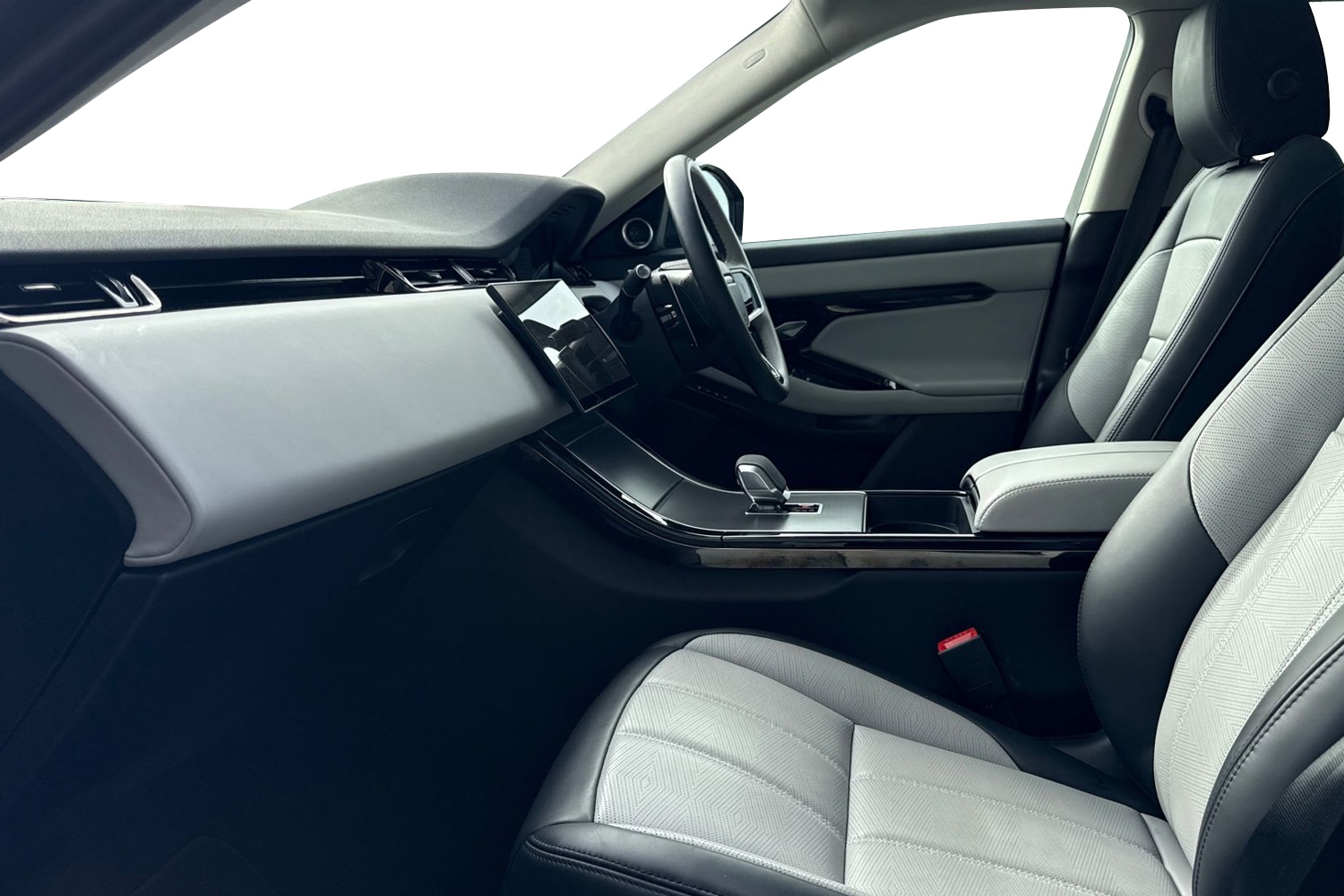 Used Land Rover Range Rover Evoque 2025 for sale - 76102173: Photo 3