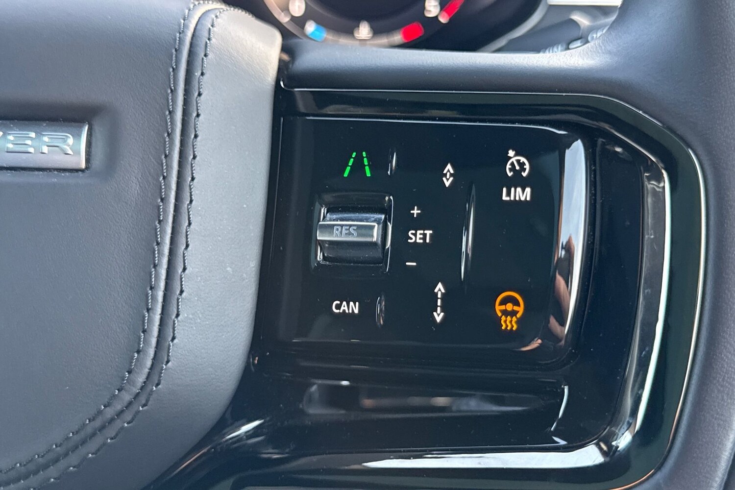 Used Land Rover Range Rover Sport 2024 for sale - 76909477: Photo 33