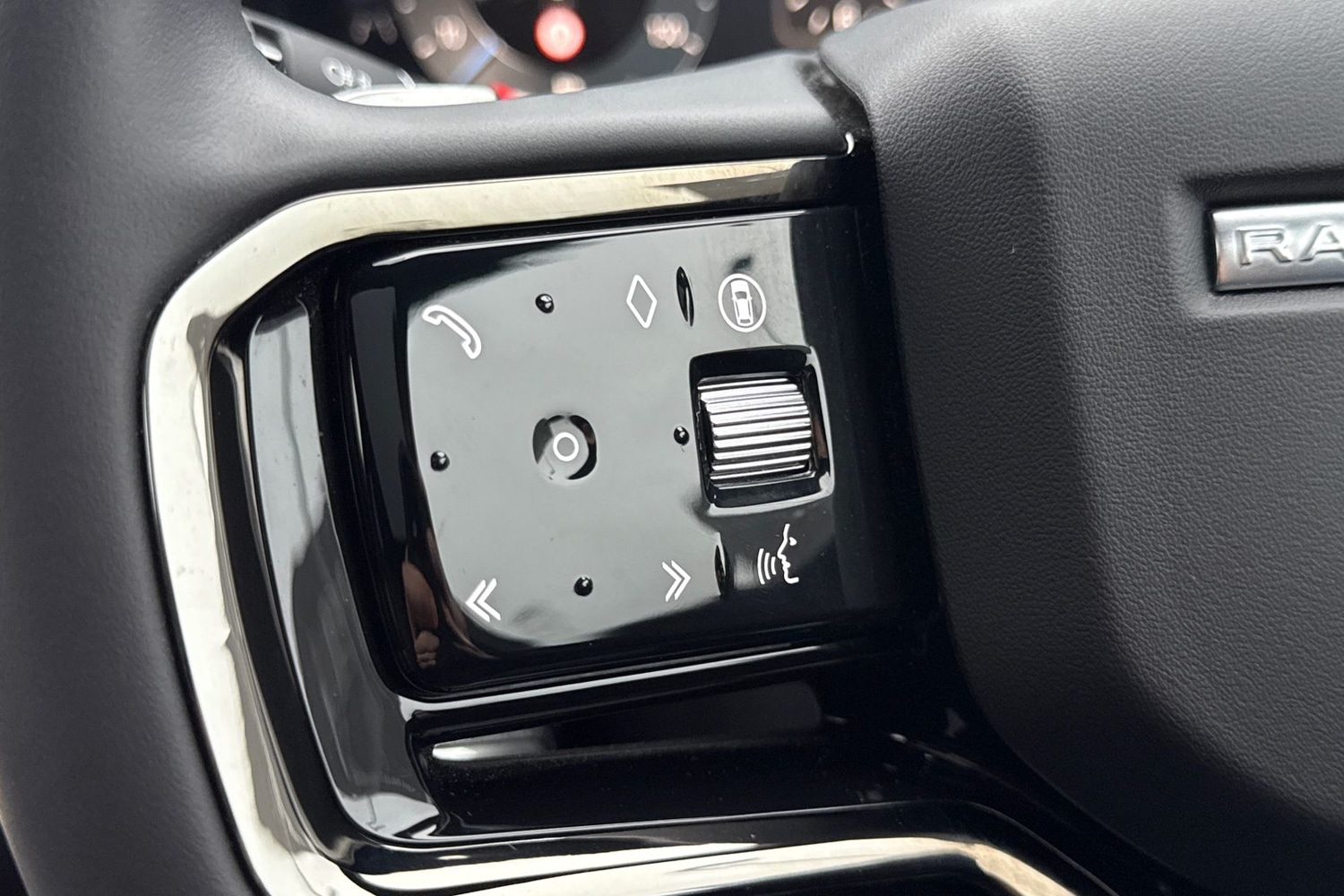 Used Land Rover Range Rover Velar 2024 for sale - 77287134: Photo 47