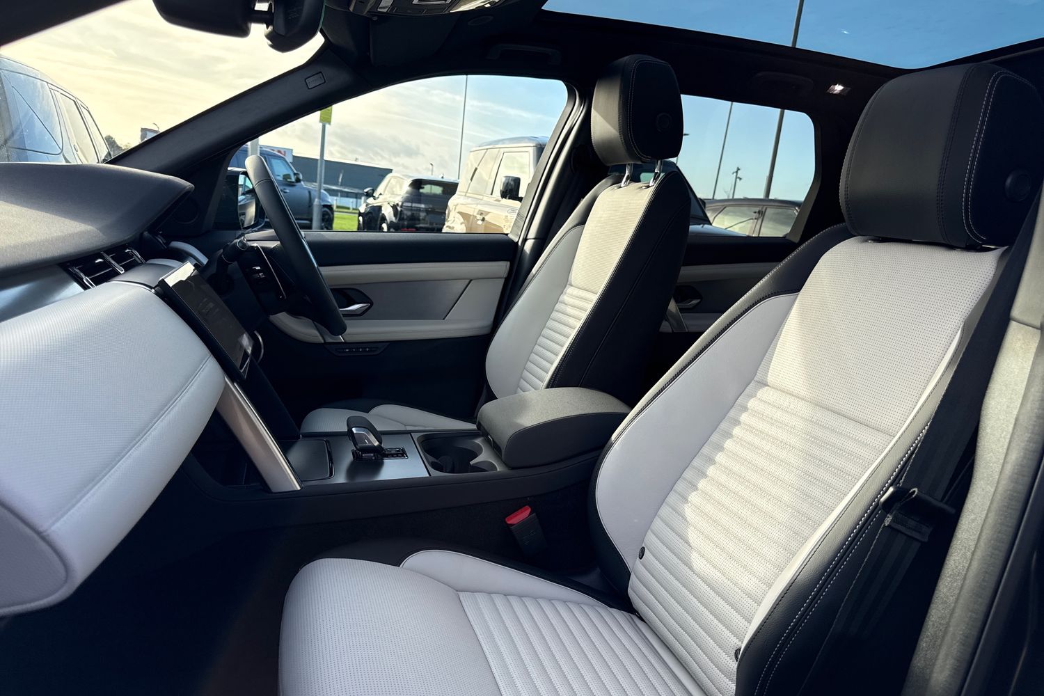 Used Land Rover Discovery Sport 2026 for sale - 76558176: Photo 11