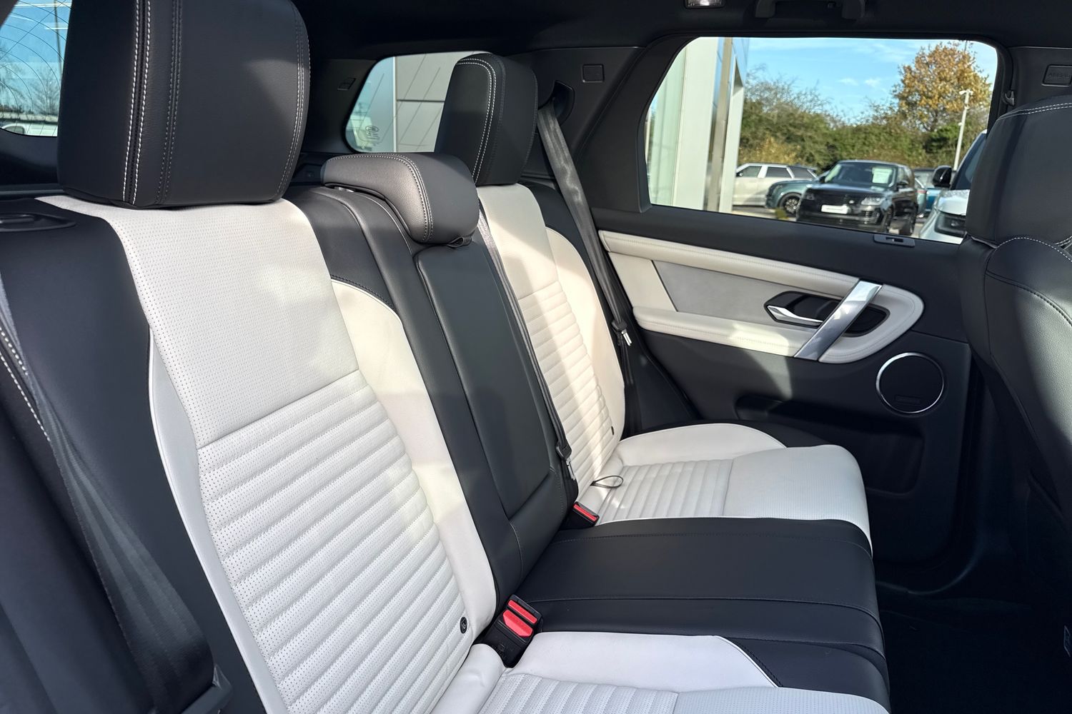 Used Land Rover Discovery Sport 2026 for sale - 76558176: Photo 12